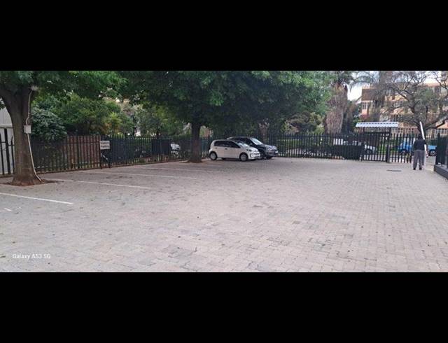 2 BEDROOM APARTMENT FOR SALE IN BEDFORD GARDENS